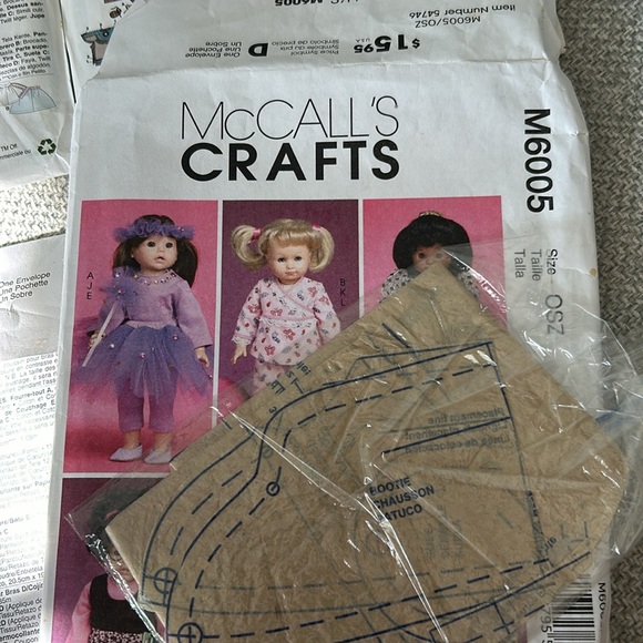 4 McCall’s doll clothes patterns - Picture 3 of 4